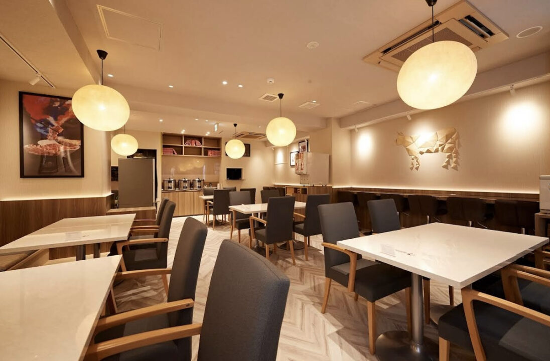 新宿　ランチ　中華料理 新仙 新宿東口本店　店内の雰囲気