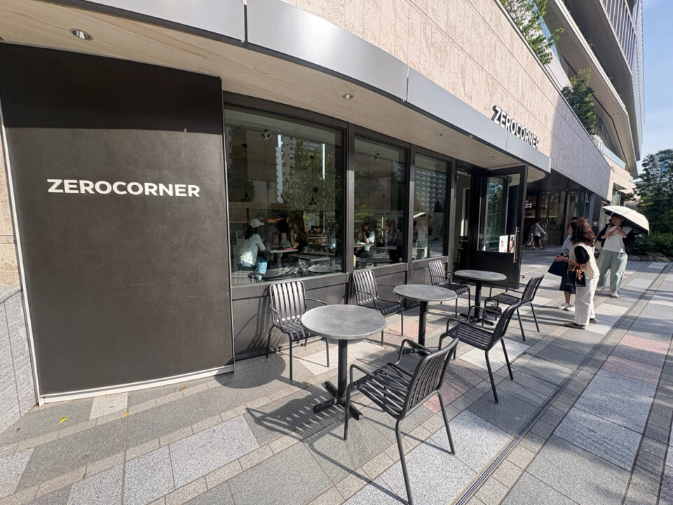 高輪ゲートウェイ　カフェ　ZEROCORNER（ゼロコーナー）　外観