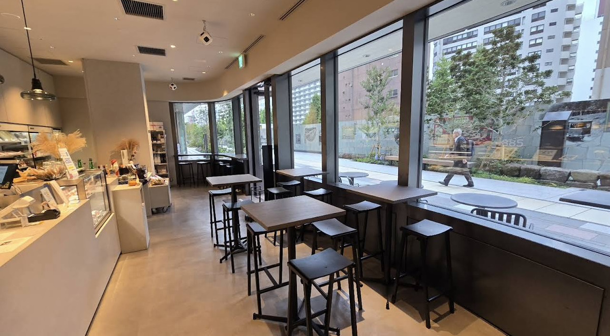 高輪ゲートウェイ　カフェ　ZEROCORNER（ゼロコーナー）　店内の雰囲気