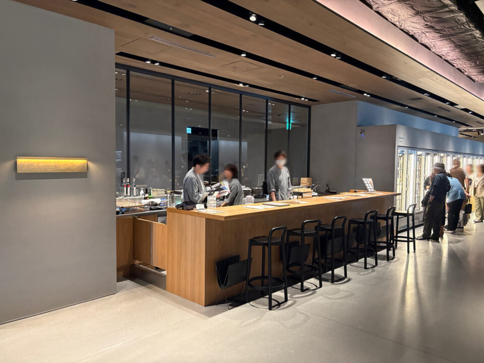 高輪ゲートウェイ　ランチ　 sakejump（サケジャンプ） 　 店内の雰囲気