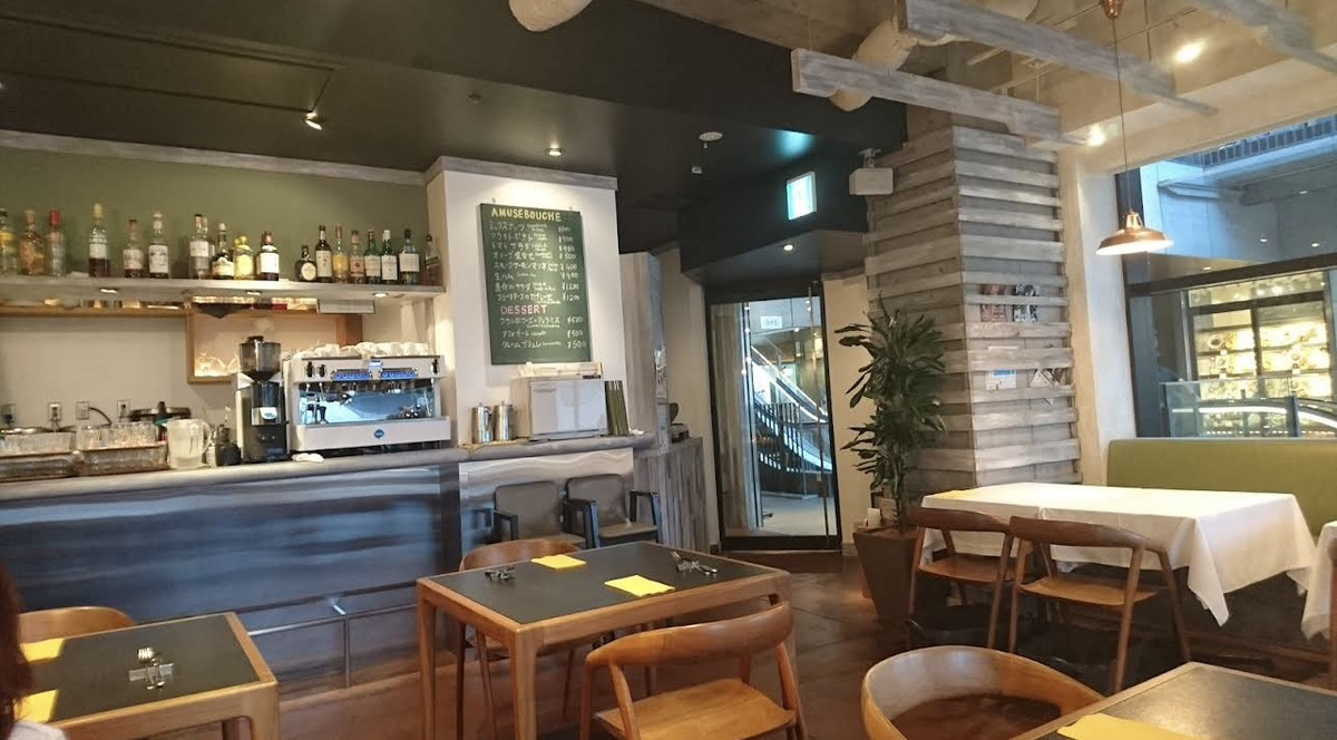 上野 上野御徒町 ランチ 上野洋食 遠山 店内の雰囲気