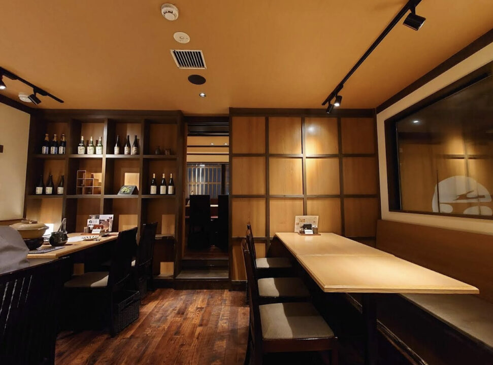 埼玉　大宮　ランチ　新潟・越後の旬と地酒 いかの墨　店内の雰囲気 