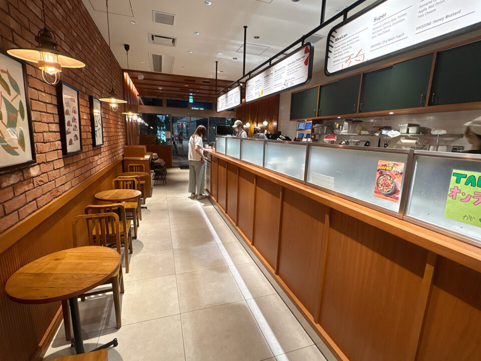 CHOPPED SALAD DAY（チョップドサラダデイ）店内の雰囲気 2