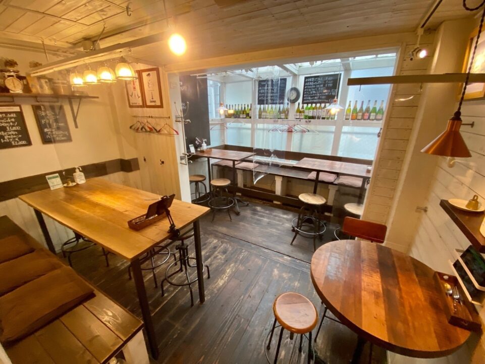 恵比寿ランチ　恵比寿山の上バル　店内の雰囲気