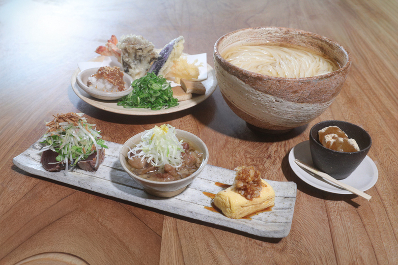 恵比寿ランチ　うどん山長　人気メニュー