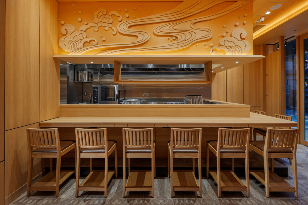 表参道・青山ランチ　麺 銀座おのでら 本店　店内の雰囲気