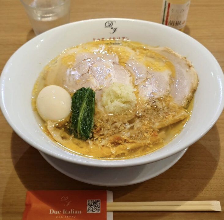 市ヶ谷 ランチ 黄金の塩らぁ麺 ドゥエイタリアン 人気メニュー
