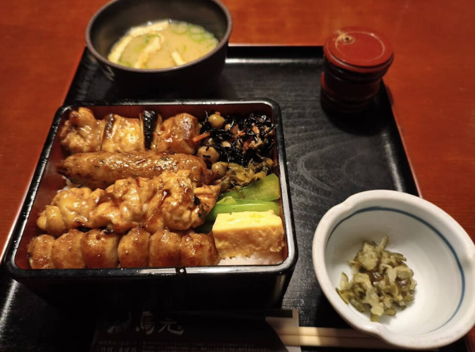 市ヶ谷 ランチ 鳥元 人気メニュー
