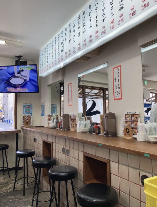 五反田　ランチ　大衆食堂スタンドそのだ　店内の雰囲気 