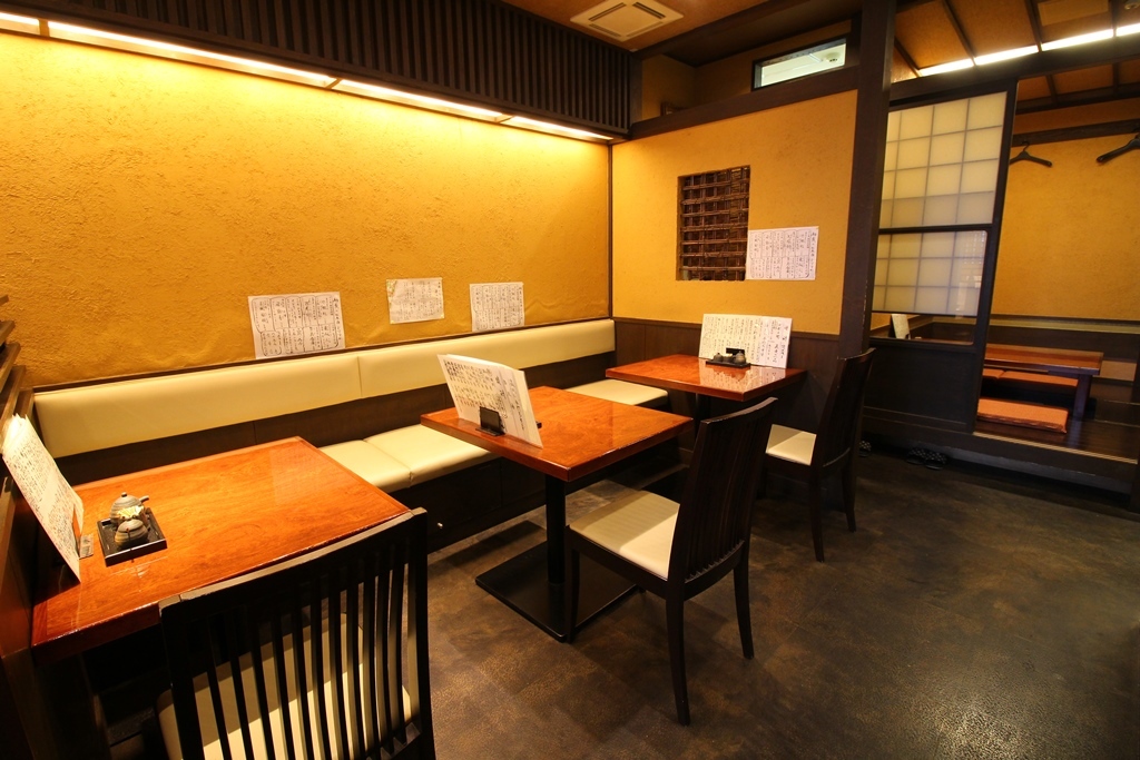 日暮里　ランチ　手打ちそば　遠山　店内の雰囲気
