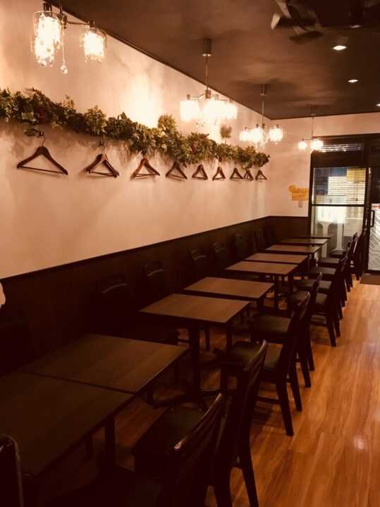 日暮里　ランチ　匠のローストビーフ キッチン フォーク 日暮里店　店内の雰囲気