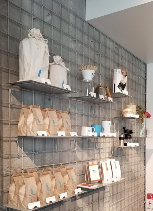 池袋　カフェ　ブルーボトルコーヒー　店内の雰囲気