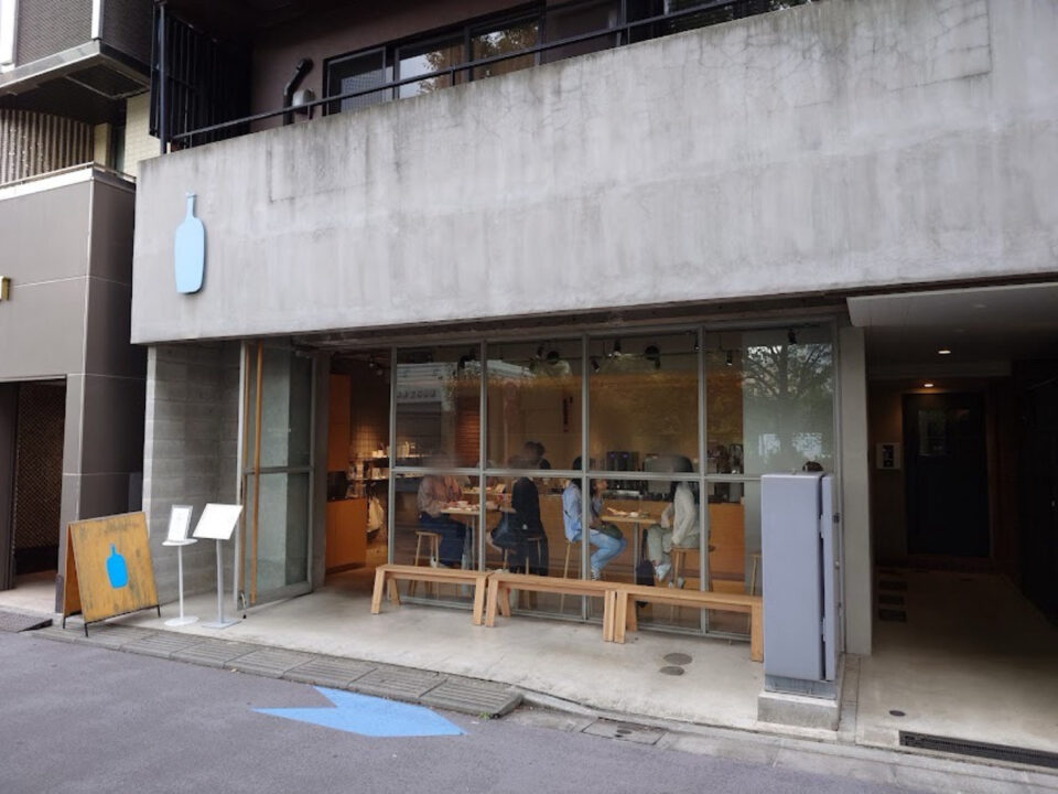 池袋　カフェ　ブルーボトルコーヒー　外観