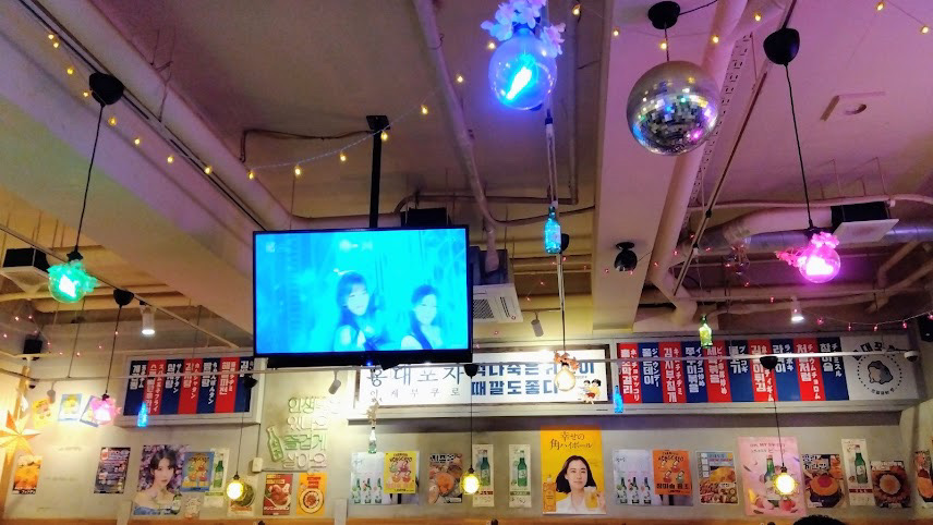 池袋東口 ランチ ホンデポチャ 池袋店 店内の雰囲気