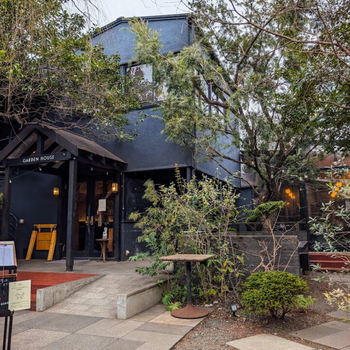 鎌倉 カフェ GARDEN HOUSE KAMAKURA(ガーデンハウスカマクラ) 外観