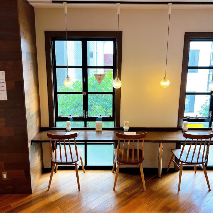 神保町 カフェ 文房堂GalleryCafe(ブンポウドウ ギャラリーカフェ) 店内の雰囲気