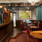 神保町　カフェ　PASSAGE bis! BOOKS & CAFE（パサージュ ビス ブックス アンド カフェ）　店内の雰囲気