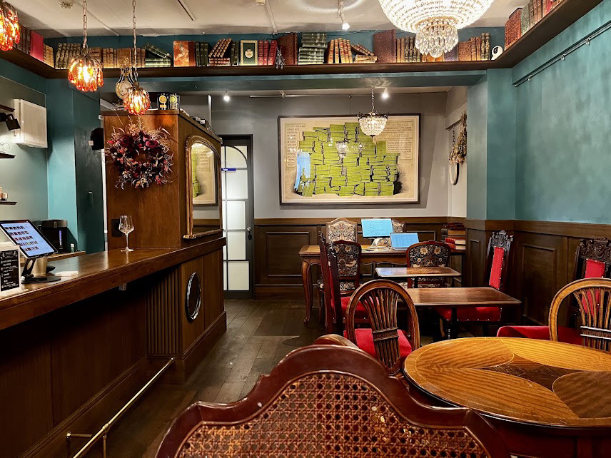 神保町 カフェ PASSAGE bis! BOOKS & CAFE(パサージュ ビス ブックス アンド カフェ) 店内の雰囲気