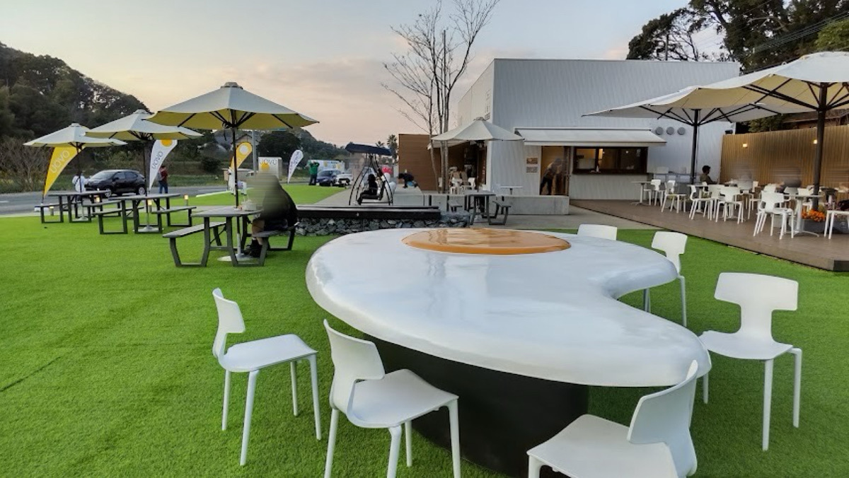 糸島 カフェ 糸島ファームハウス UOVO 店内の雰囲気