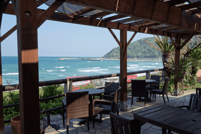 糸島 カフェ 糸島茶房 店内の雰囲気