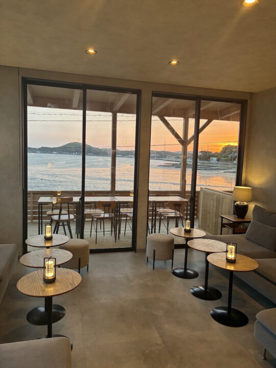 糸島 カフェ 無垢-muku-cafe 店内の雰囲気