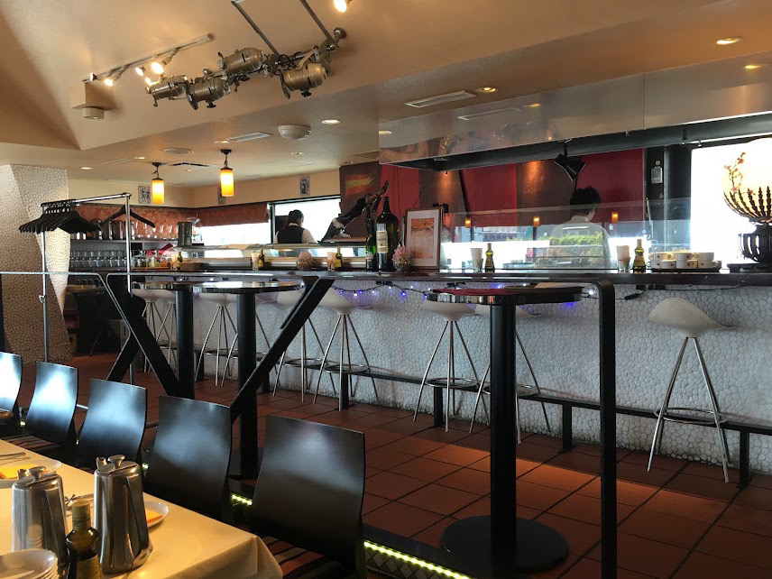 市ヶ谷 ランチ MESON CERVANTES(メソン・セルバンテス) 店内の雰囲気