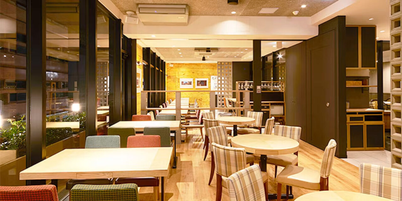 新大久保　カフェ　common cafe 新宿東口店　店内の雰囲気 1