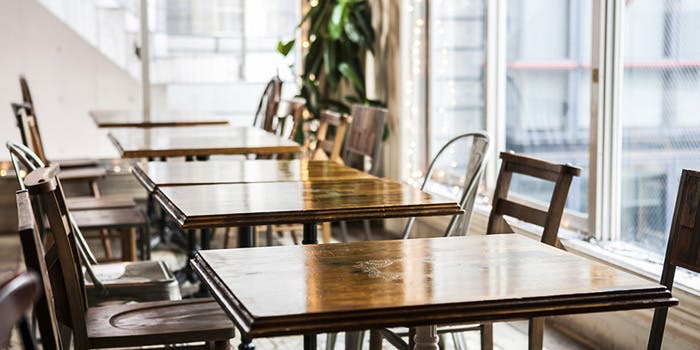 東京23区 カフェ BRASSERIE CAFE LE CONTE(ブラッスリー カフェ ル・コンテ)表参道 店内の雰囲気