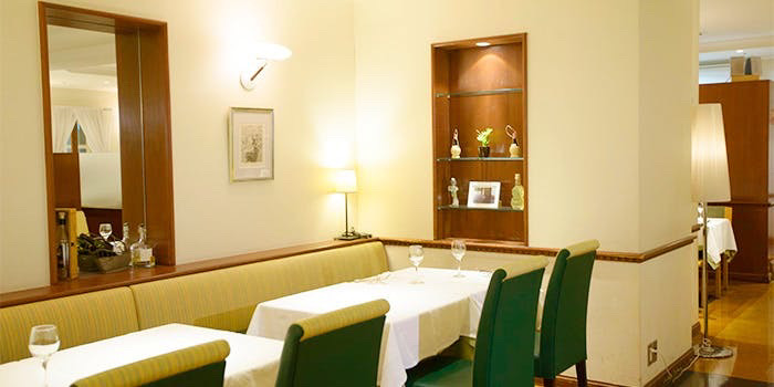 東京23区 カフェ CAFe&BAR STROPSe(カフェ&バー ストロープス)銀座 店内の雰囲気